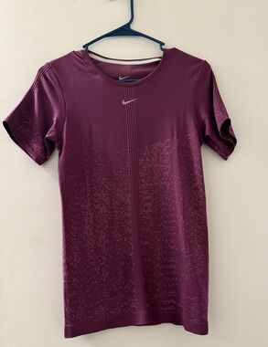 Nike Dri-Fit ADV Short Sleeve Aura Top Color Purple, Size Small…